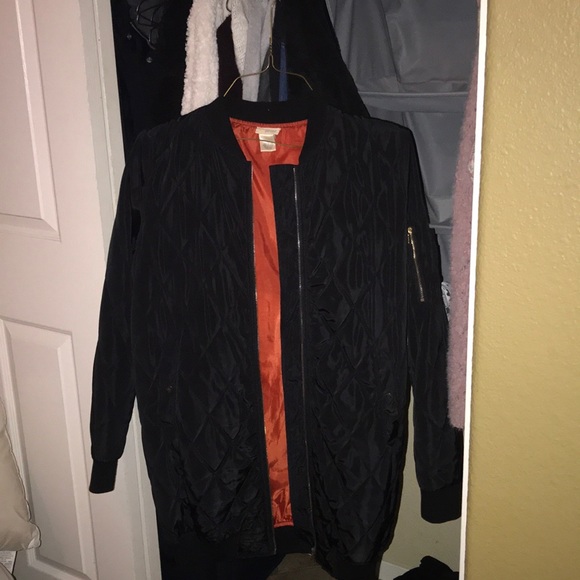Women’s jacket - Picture 1 of 3